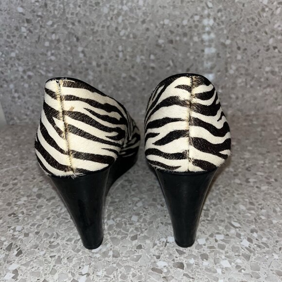 Bandolino Zebra Striped Peep Toe Wedge Heel Womens 11M Leather Fur Minor Flaws - Picture 5 of 16